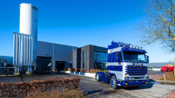 20260329-Tom-Holding-00025